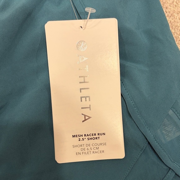 Athleta Mesh Racer Run 2.5” Short - Picture 7 of 11